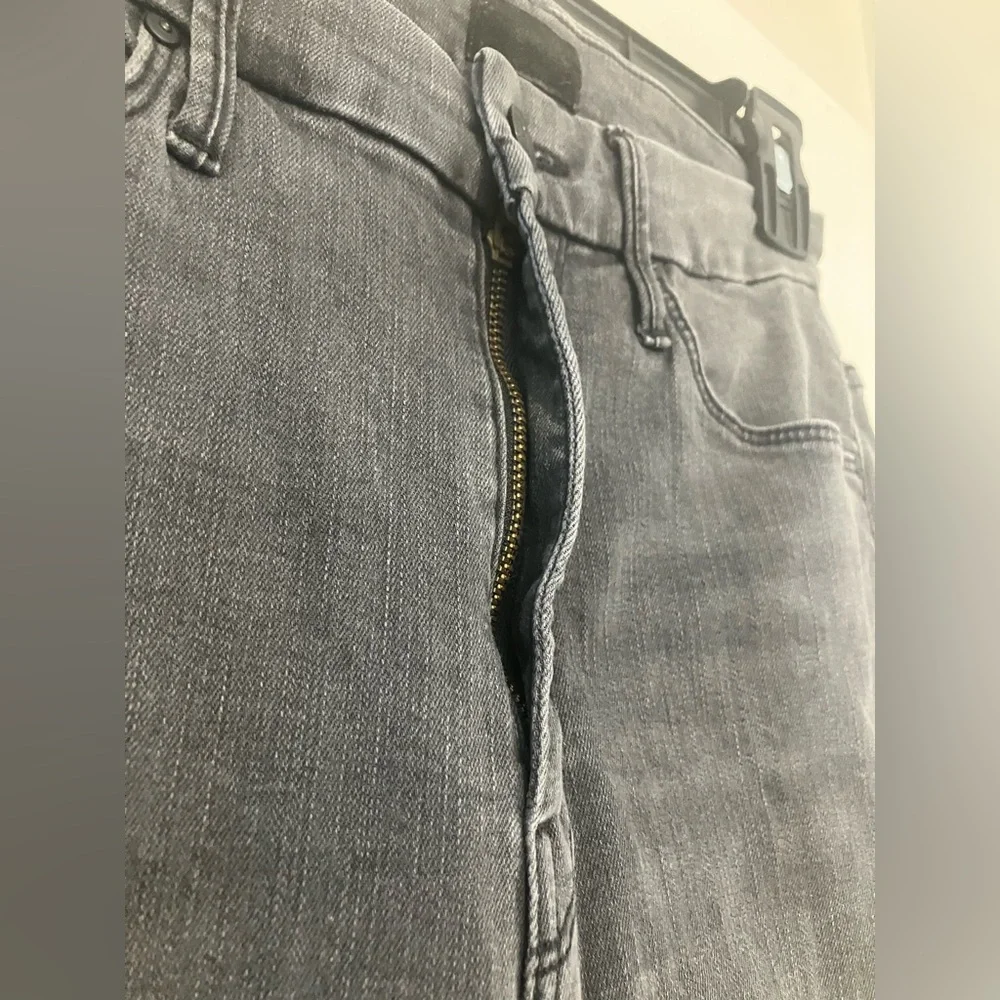 Mother high waisted looker ankle fray skinny cut grey stretch 27 (small)
